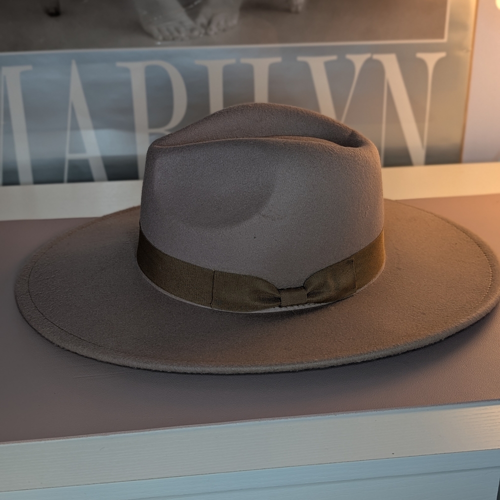 Stylish pink Fedora with Brown Band